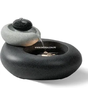 Fuente de Agua Exterior con Luz LED, Polietileno Reciclado – 34 cm