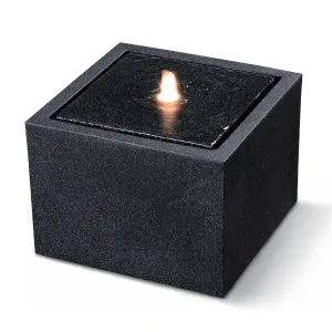 Fuente de agua cuadrada de polietileno reciclable con luz LED para jard&iacute;n y exteriores