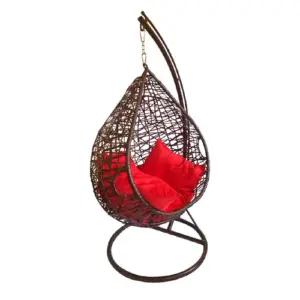 Silla colgante de ratán tipo huevo. Soporte metalico, 2 cojines. Resistente a la interperie. Alto 1.90m x Ancho 0.90m